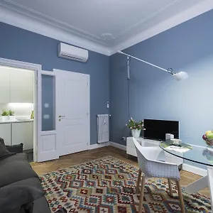 Apartamento Zebra Rosso, Milão