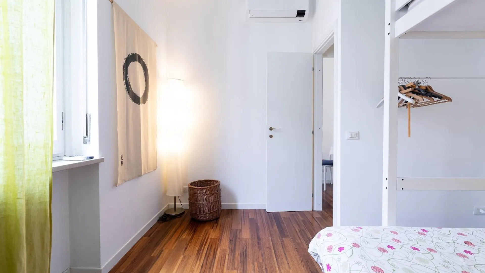Apartment Eutropia - Ampio Appartamento In Porta Venezia Milan