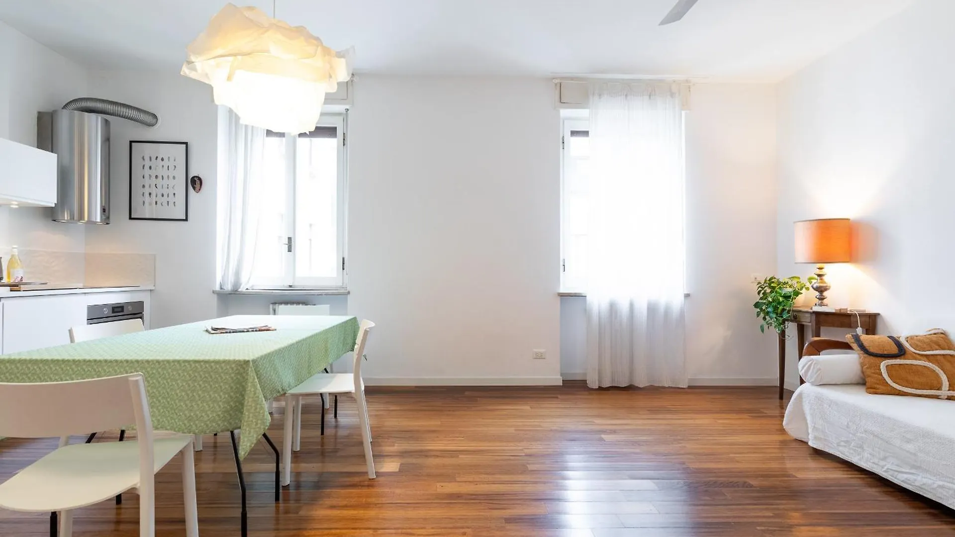 Eutropia - Ampio Appartamento In Porta Venezia Milan Apartment